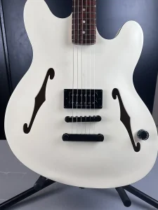2024 Fender Tom Delonge Starcaster
